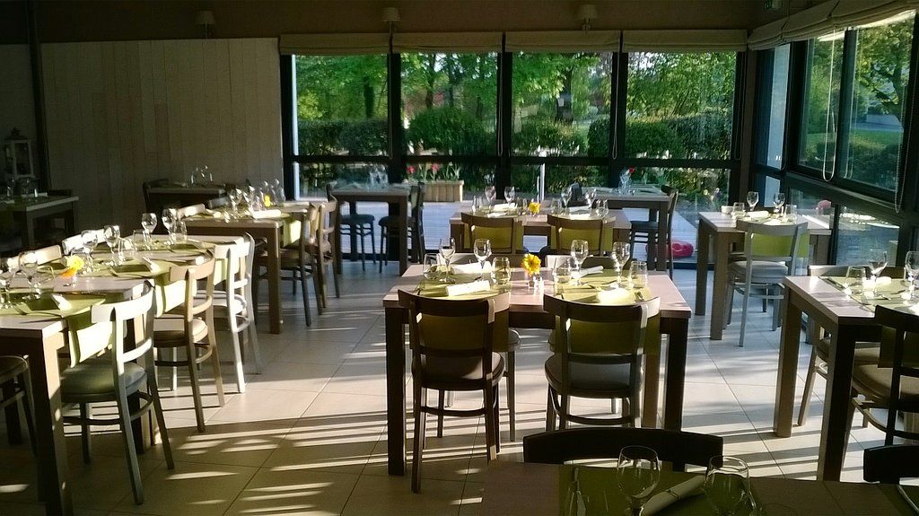 Le Val D Aure Restaurant Traditionnel Landevieille