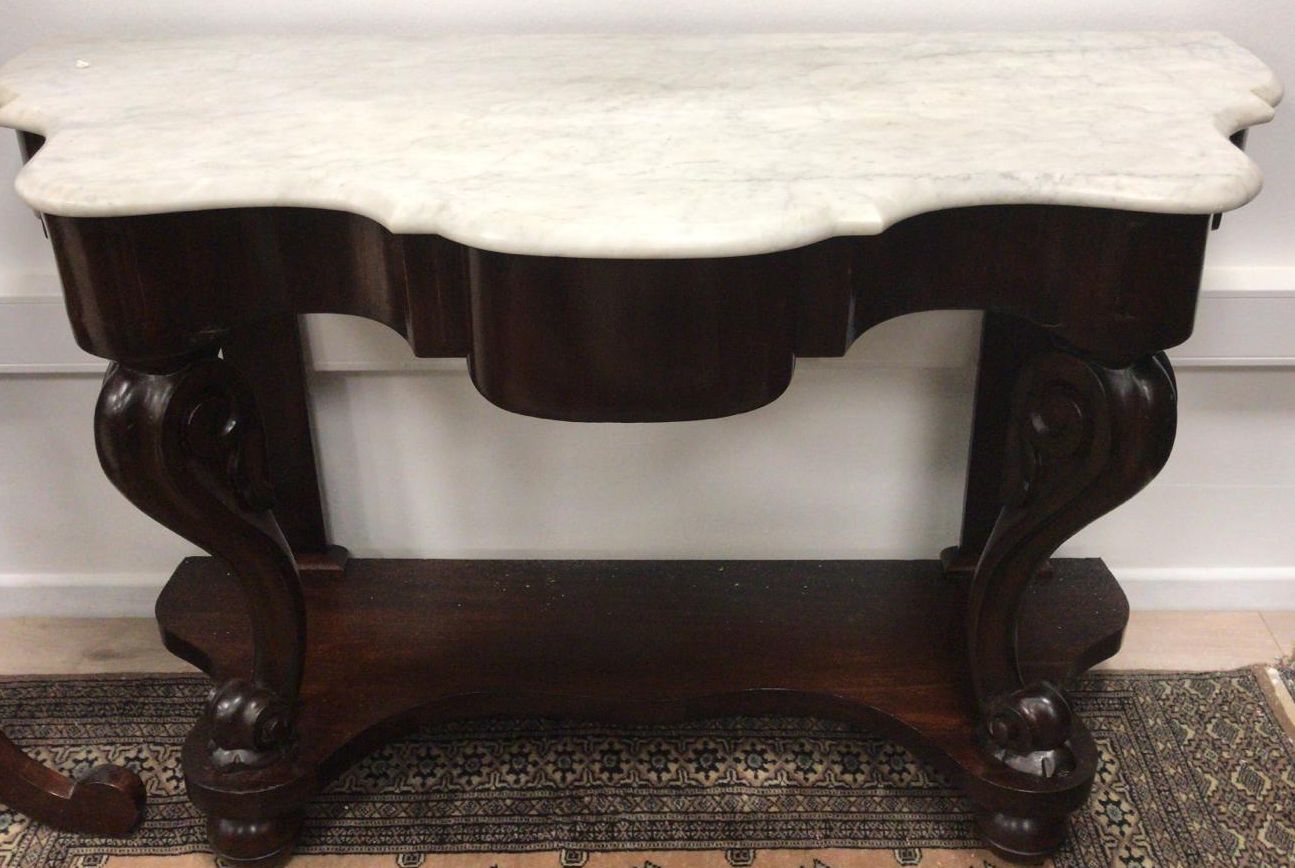 Console en vente dans le magasin Antiquités Ébénisterie d'art