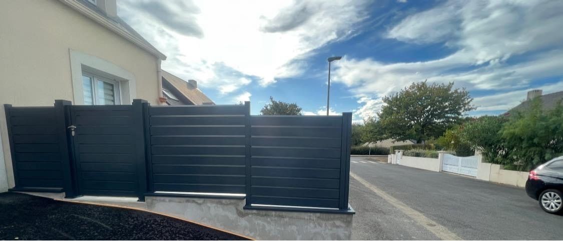 façade retour avec 1 portillon