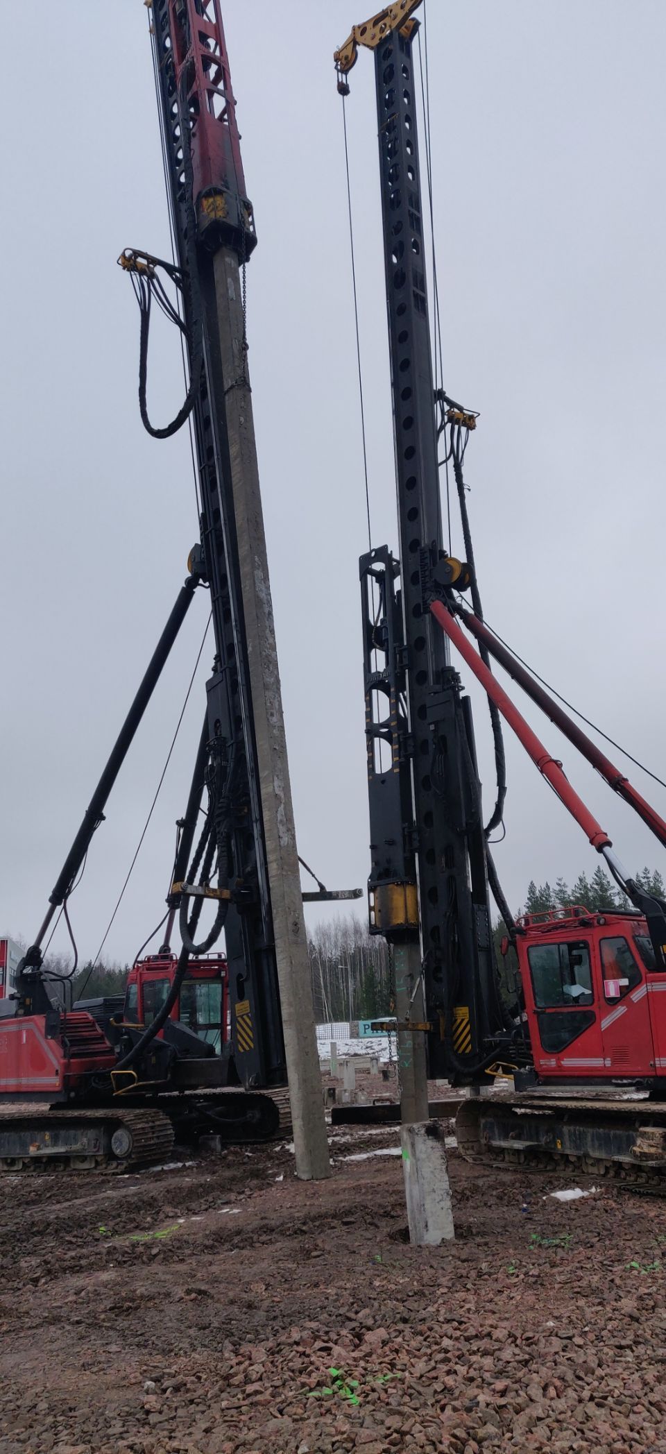 Teräsputkipaalutus, Junttapojat Oy, Pyhtää