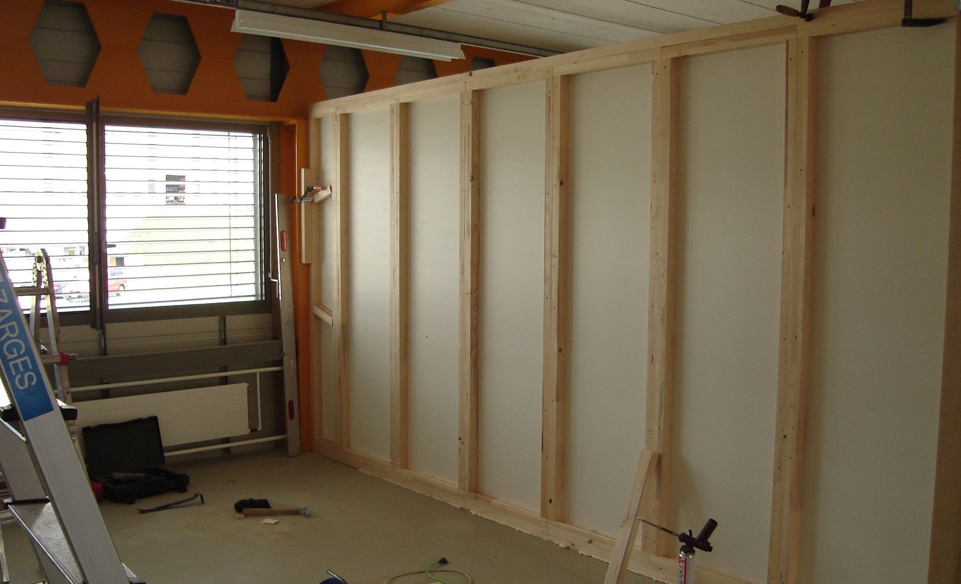 Montage de cloisons - Favre Bernard