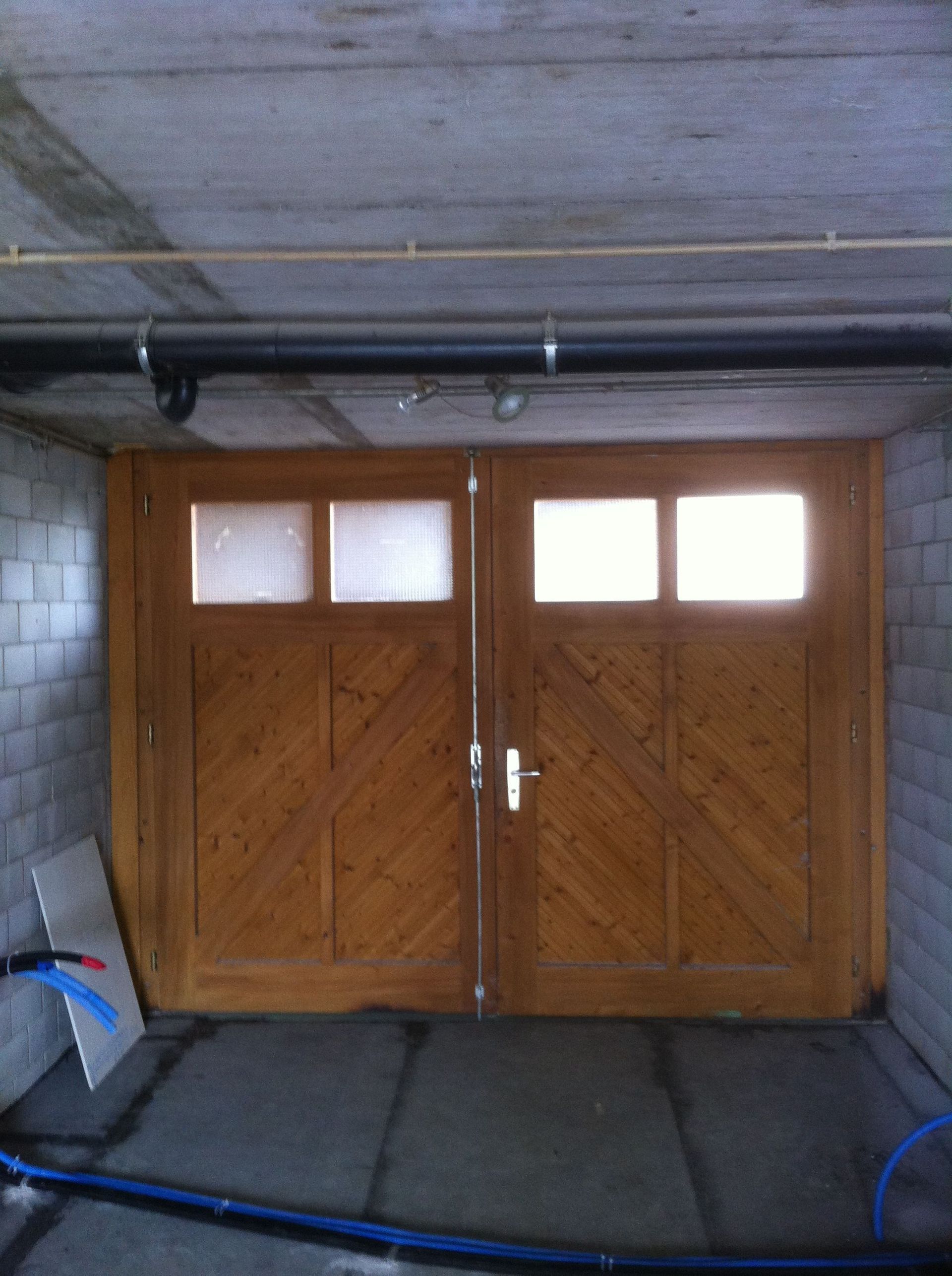 Porte de garage - Favre Bernard