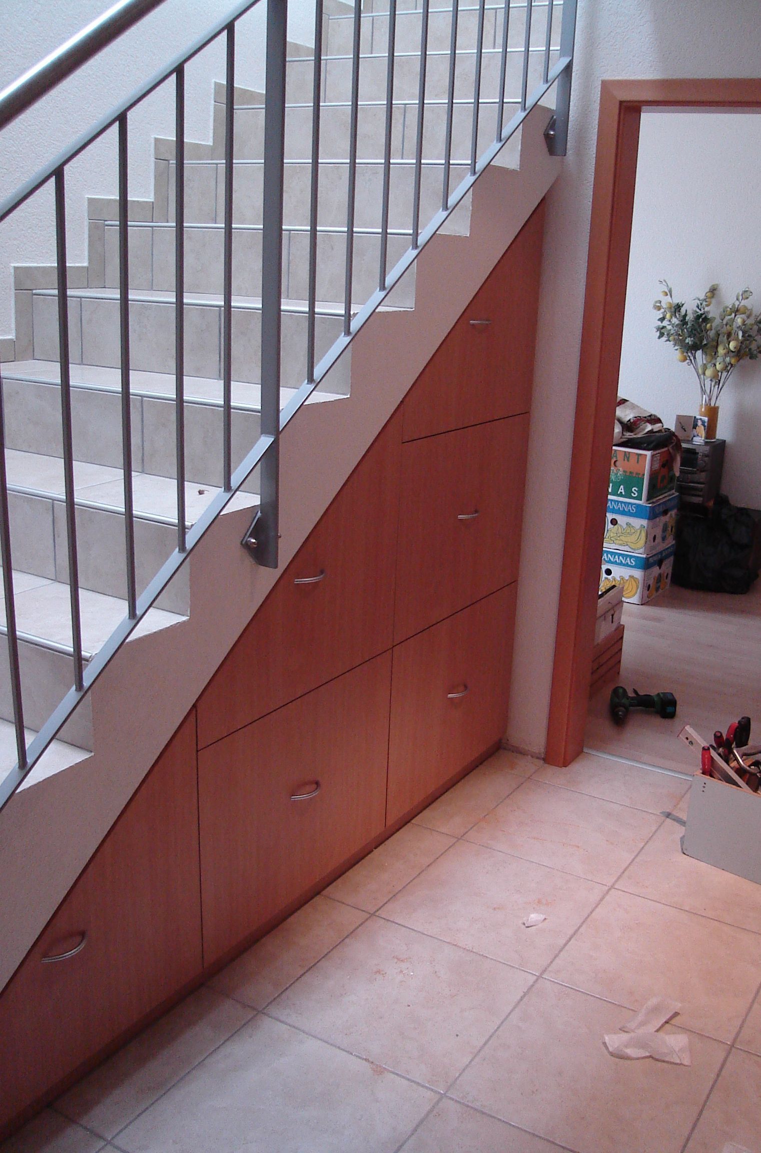 Tiroirs sous escalier - Favre Bernard