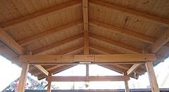 Holzdach eines Carports