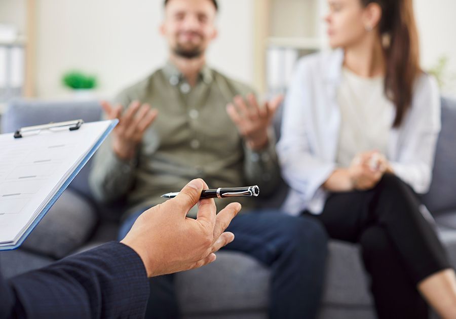 ¿Cuándo es necesario acudir a terapia de pareja?