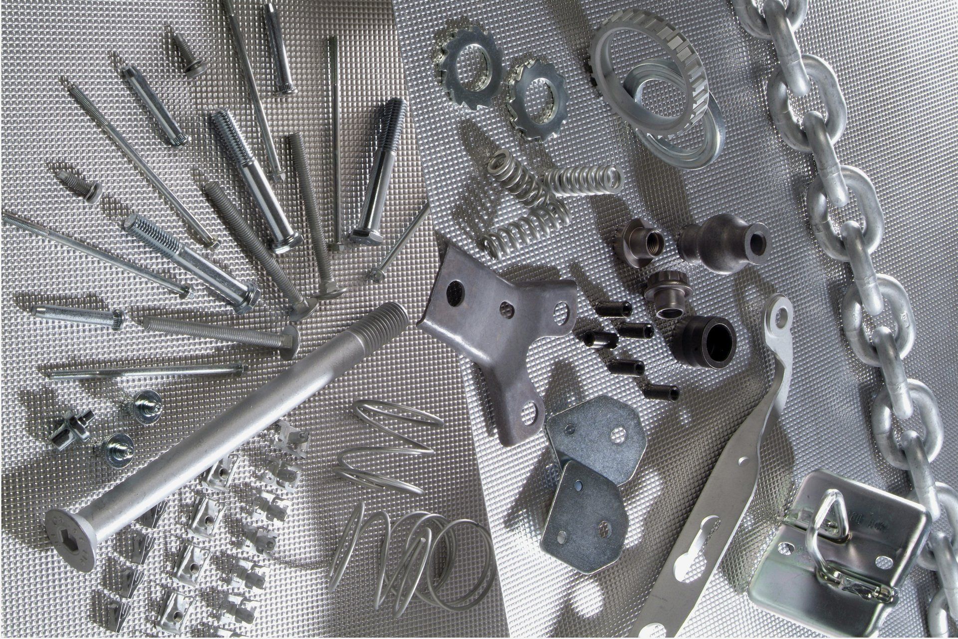 Traitements de surface de pièces en métal