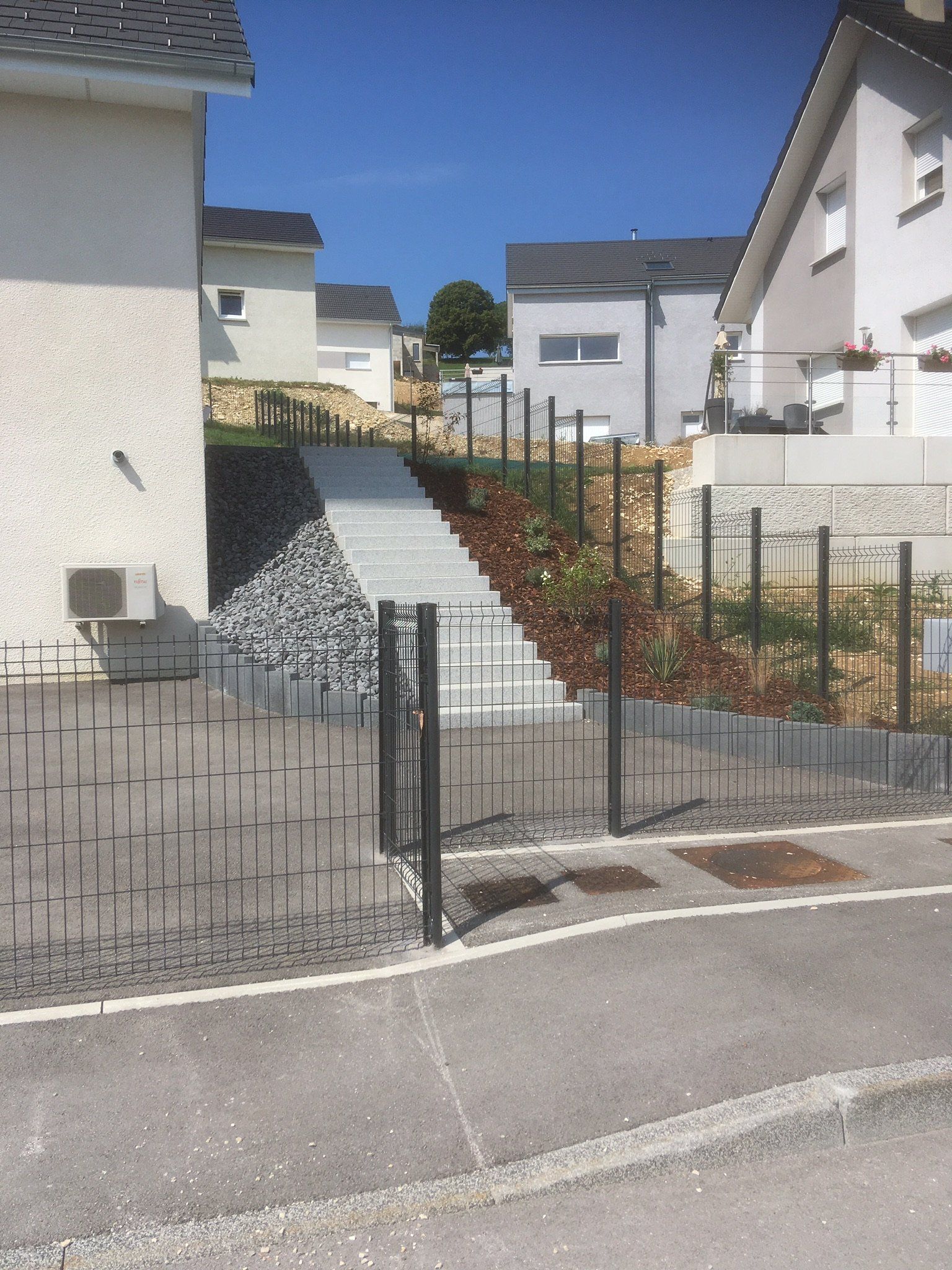 Création décoration végétale d'escalier