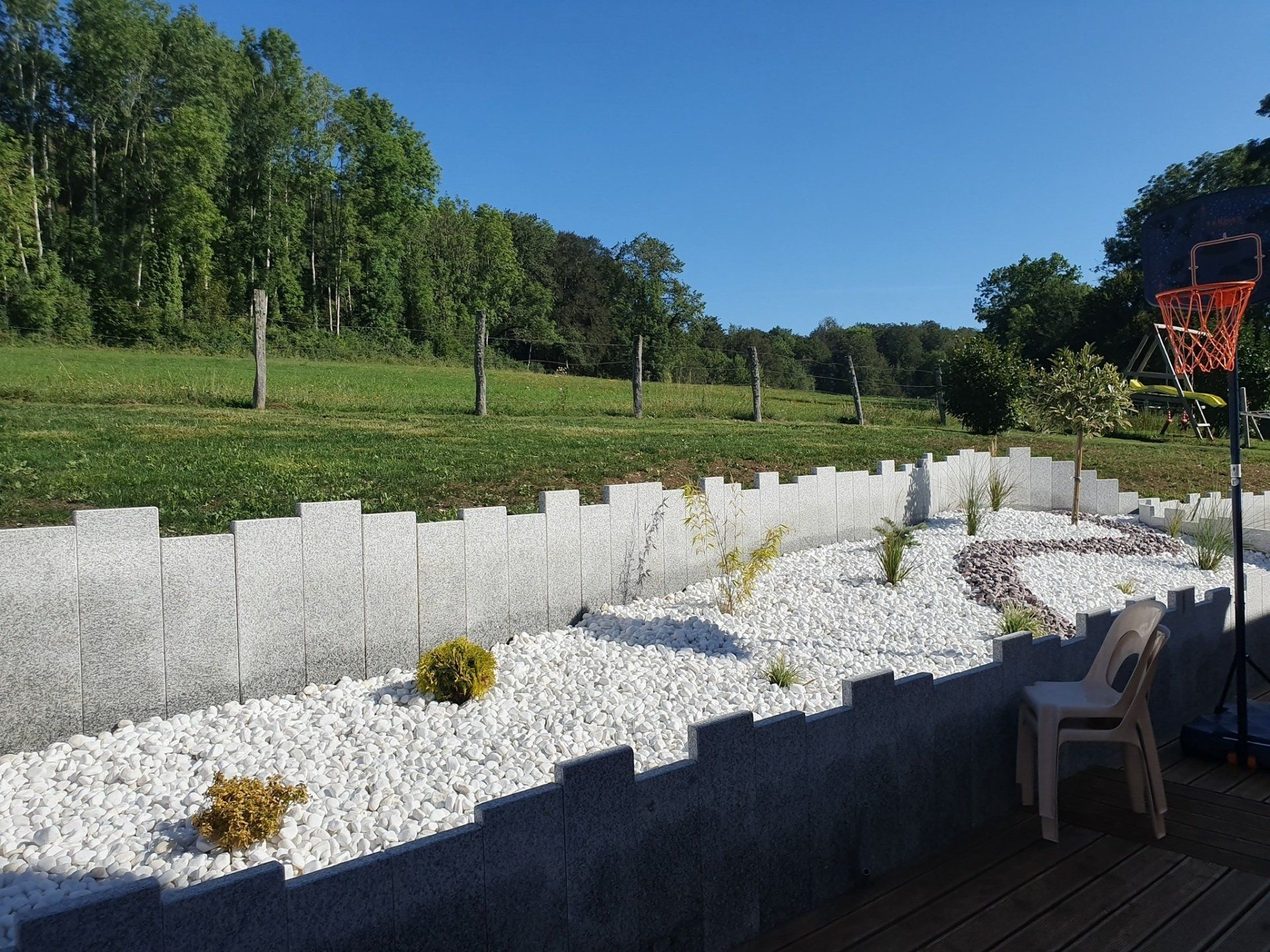 Entretien de pelouse et décoration de jardin