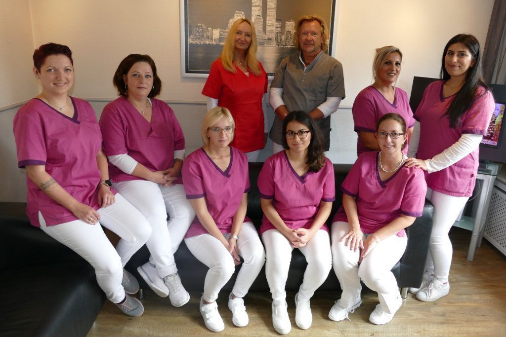 Teamfoto | Zahnarztpraxis Pooschke