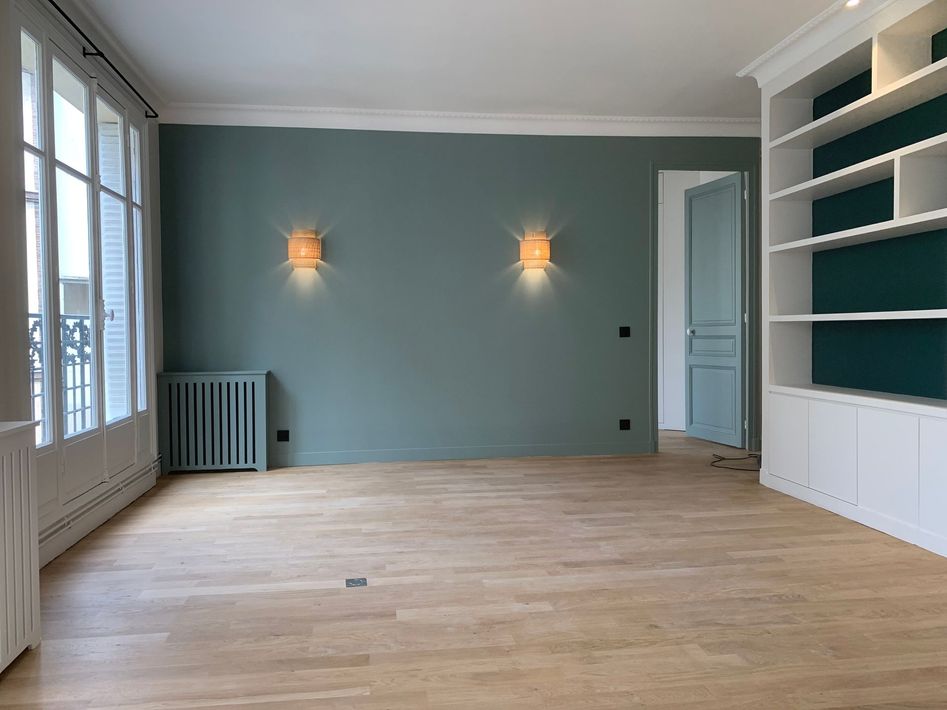 Parquet et peinture murale