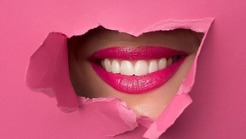 Zahnbleaching | Beauty Flash: Kosmetik in Mels und Zürich von Ilona Gombos