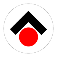Logotipo abstracto con un chevr&oacute;n negro sobre un c&iacute;rculo rojo dentro de un anillo gris delgado.