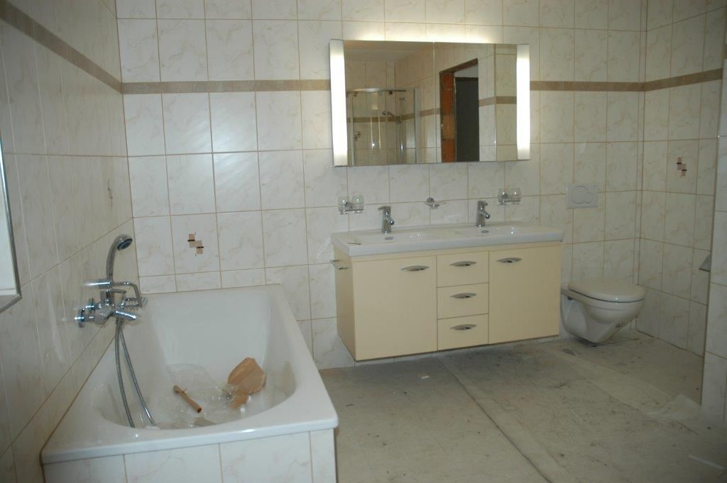 Badezimmerumbauten - Vital Sanitär-Heizung GmbH - Sent