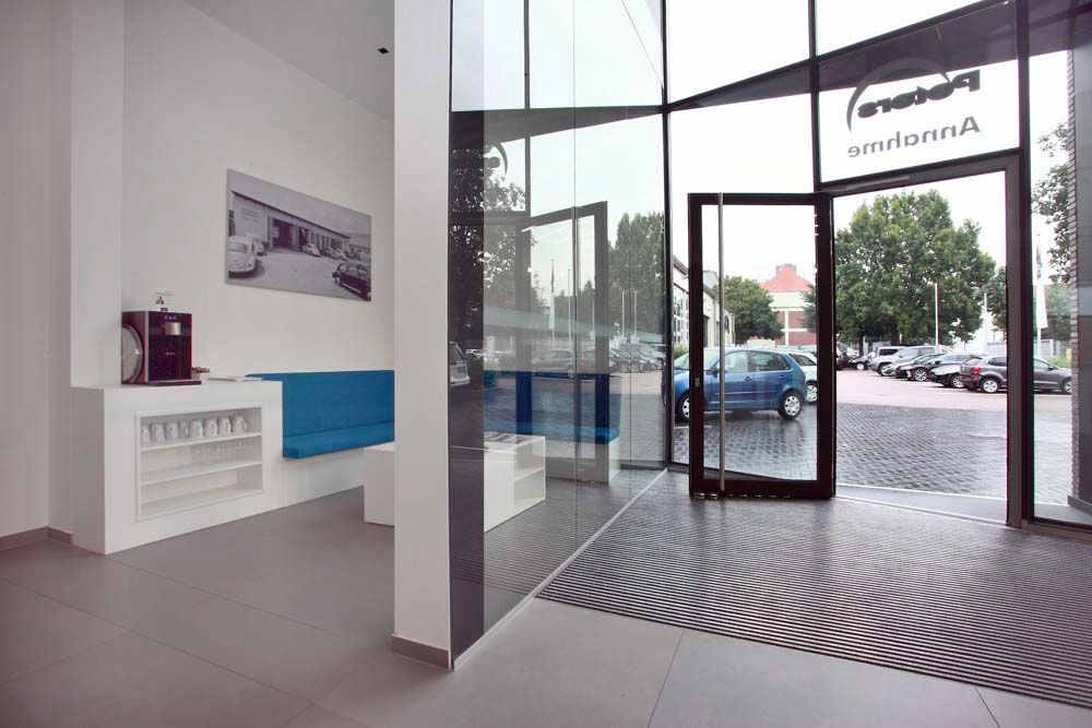 Hendlmeier Objektdesign Büros & Shops | Hauseingangsbereich