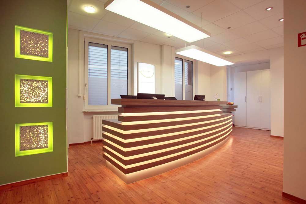 Hendlmeier Objektdesign Büros & Shops | Empfangstresen