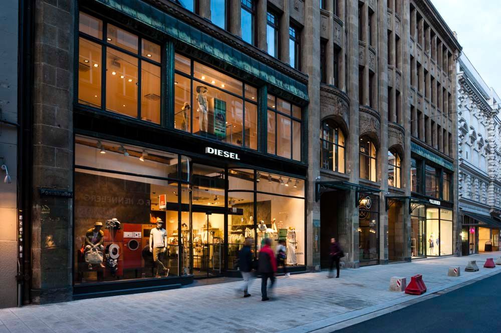 Hendlmeier Objektdesign Fassaden | Ladengeschäft Diesel