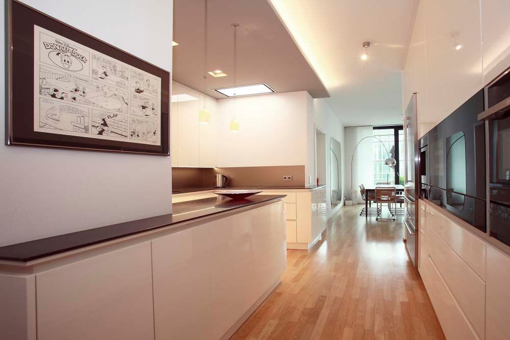 Hendlmeier Objektdesign Küchen | Blick auf den Essplatz