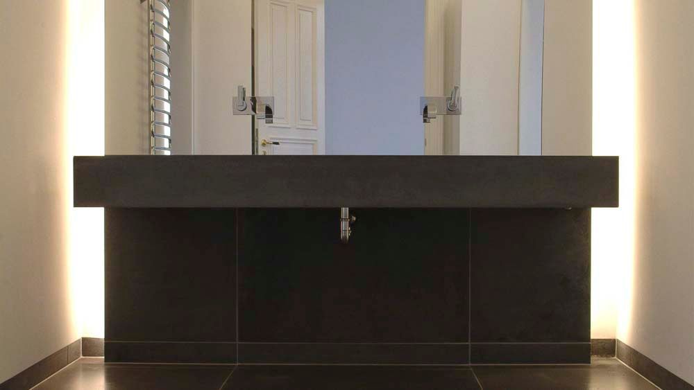Objektdesign Hendlmeier Licht Design | hinterleuchteter Waschtisch