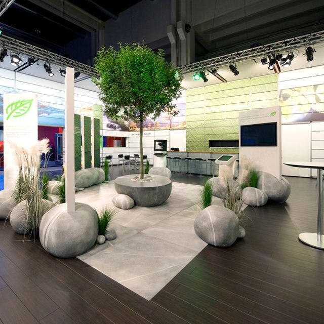 Landschaft mit Baum | Dekor, Kulissen & Messebau | Reto Melchior GmbH | Zürich