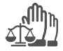 Balanza de la justicia delante de dos manos levantadas.