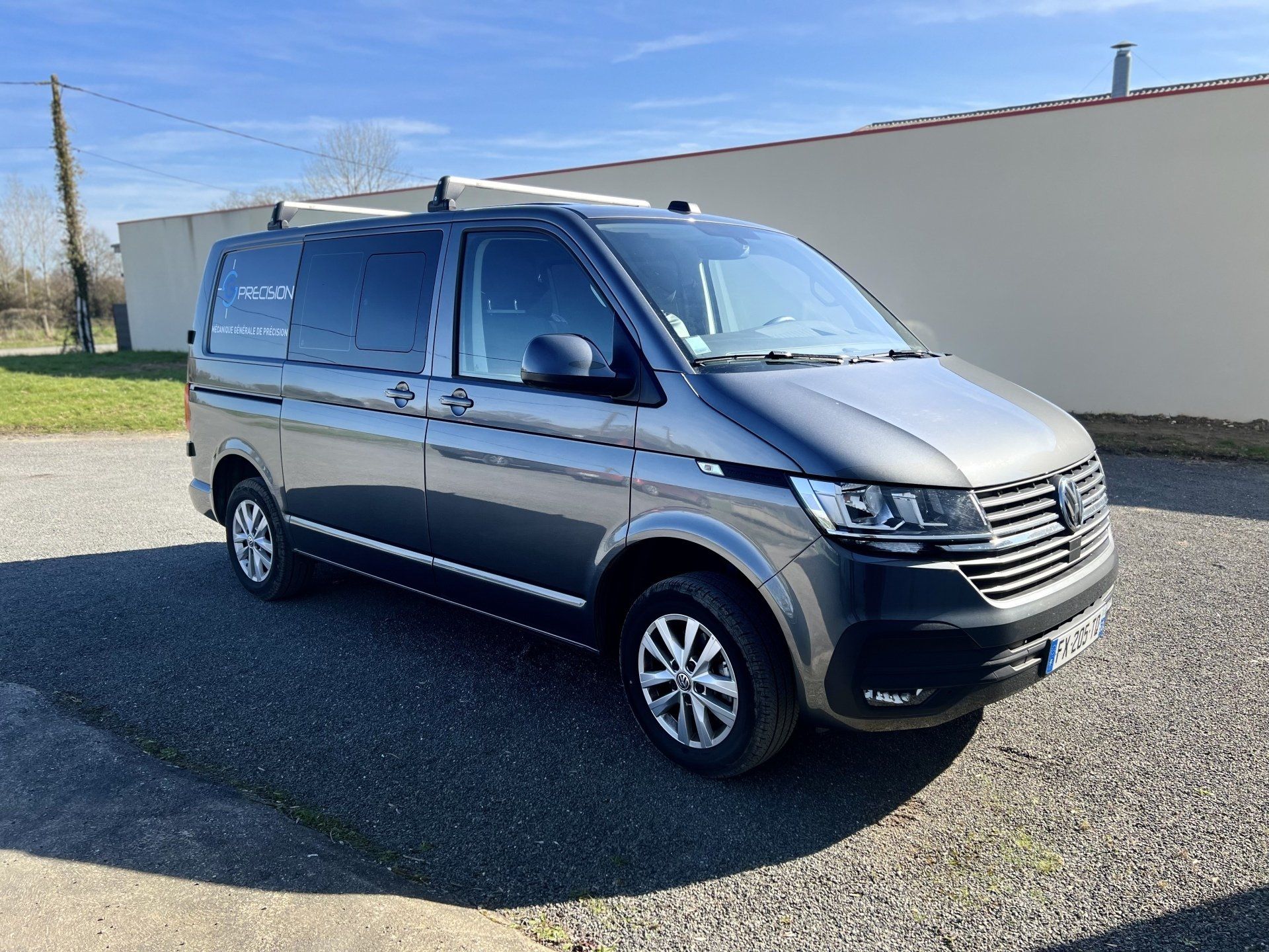 Véhicule de SG Précision