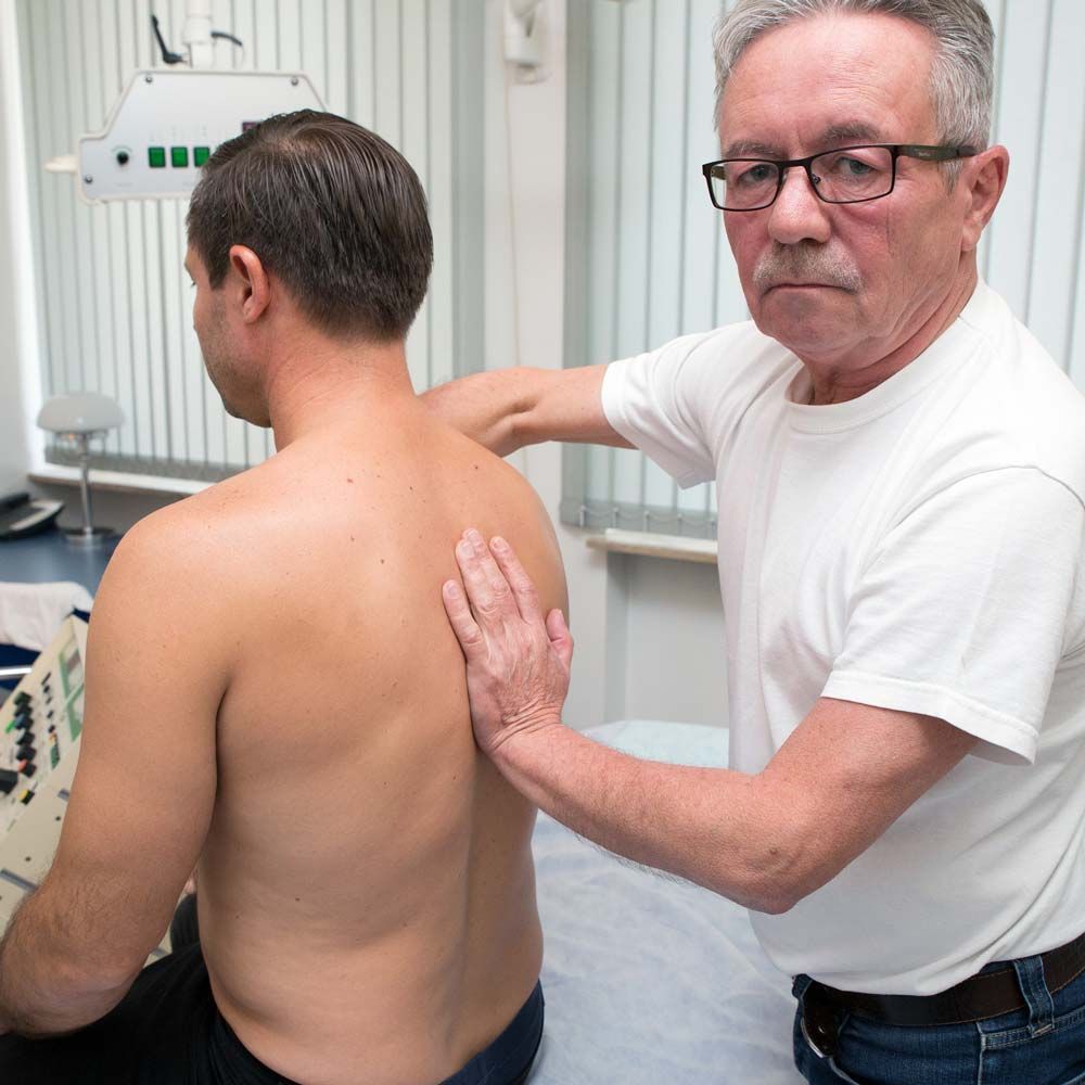 Praxis für Physiotherapie & Osteopathie Michael Modlischewski, Behandlung, Behandlungsmethode, Allergien, Akute Schmerzen des Bewegungsapparates, Chronische Schmerzen des Bewegungsapparates, Atemwegserkrankungen, Bandscheibenvorfall, Fehlfunktionen innerer Organe, Gynäkologische Probleme, Kiefergelenkstörungen, Kopfschmerzen, Schwindel, Stirnhöhlenprobleme und Ohrprobleme, Tinnitus