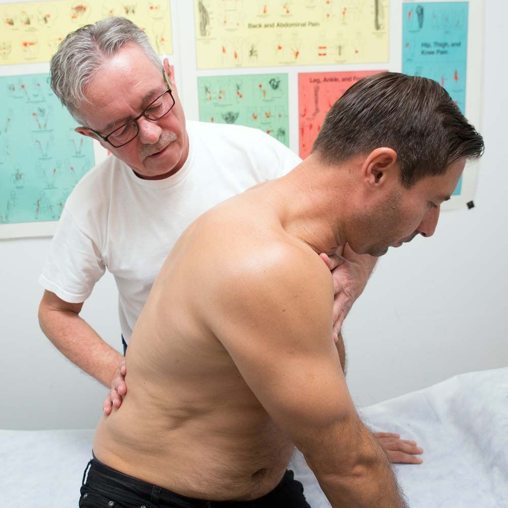 Praxis für Physiotherapie & Osteopathie Michael Modlischewski, Behandlung, Behandlungsmethode, Allergien, Akute Schmerzen des Bewegungsapparates, Chronische Schmerzen des Bewegungsapparates, Atemwegserkrankungen, Bandscheibenvorfall, Fehlfunktionen innerer Organe, Gynäkologische Probleme, Kiefergelenkstörungen, Kopfschmerzen, Schwindel, Stirnhöhlenprobleme und Ohrprobleme, Tinnitus