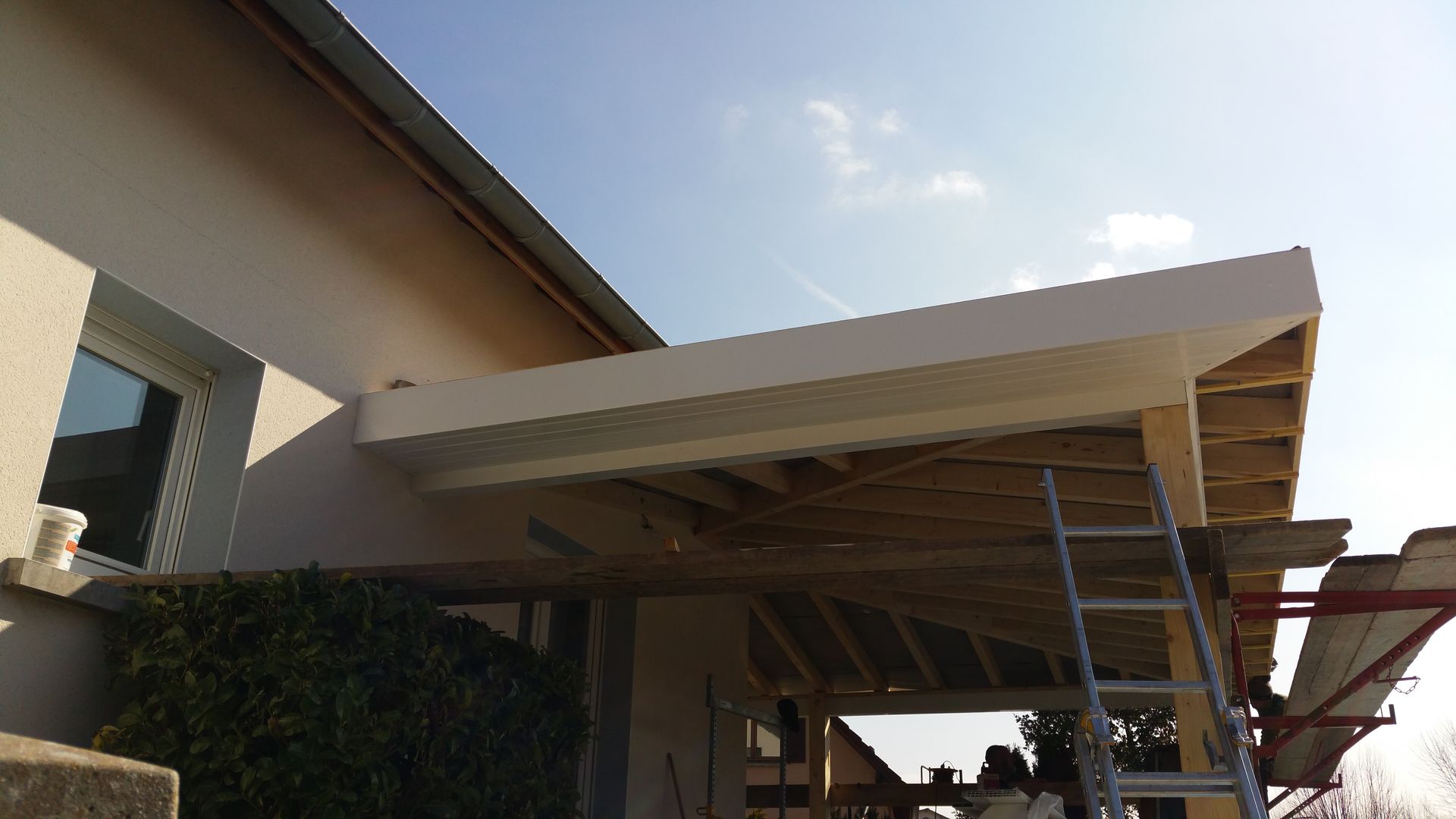 Appentis terminé d'installer