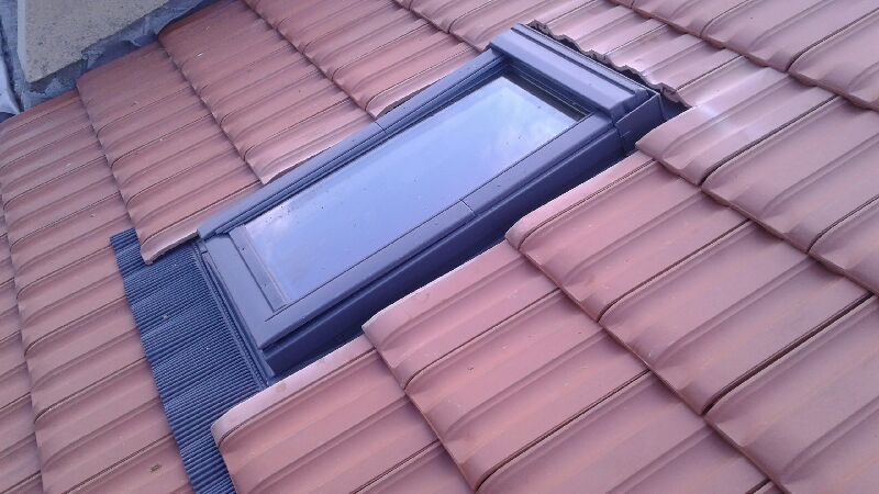 Fenêtre de toit terminée d'installer