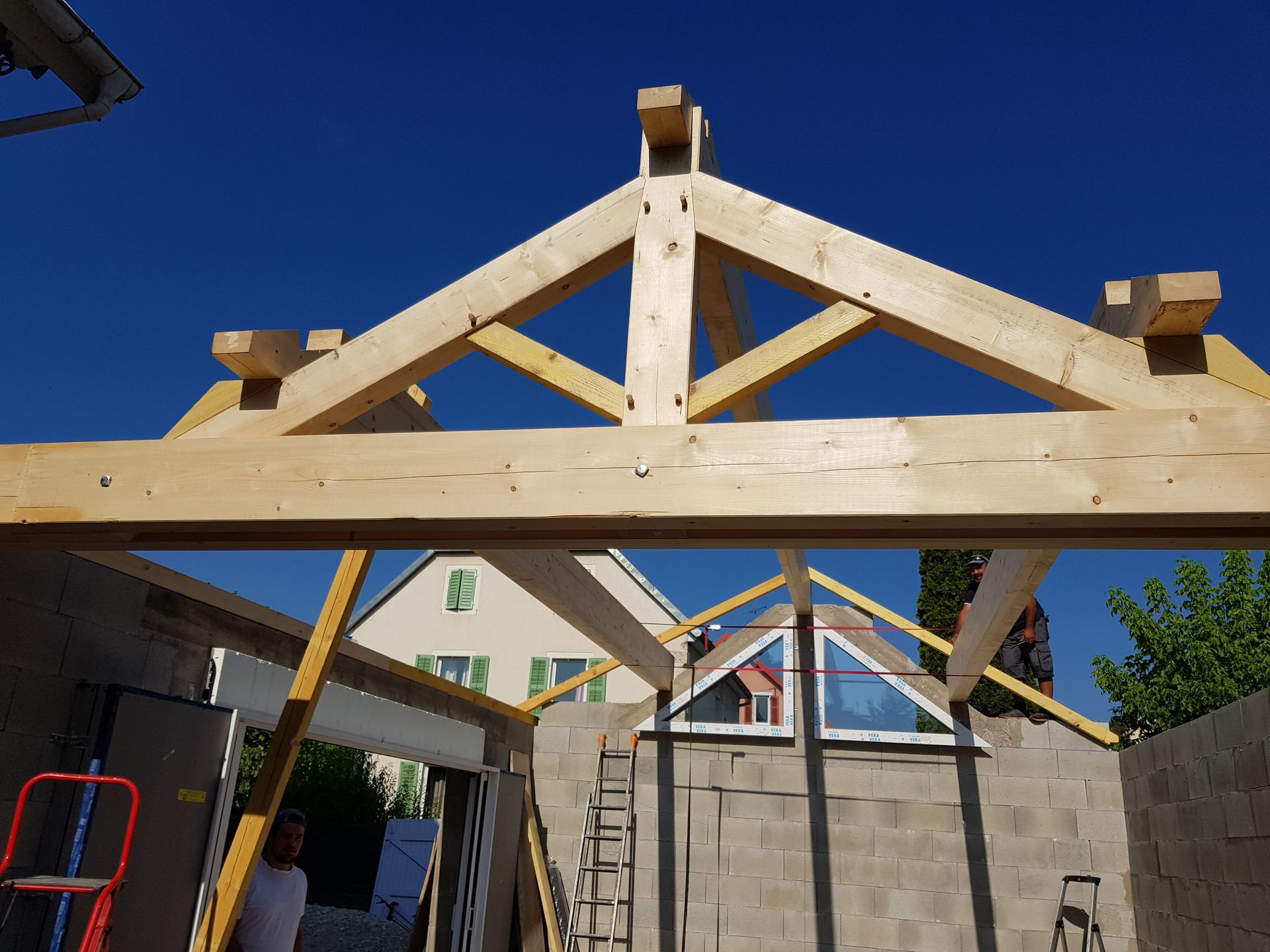 Grande ferme de charpente