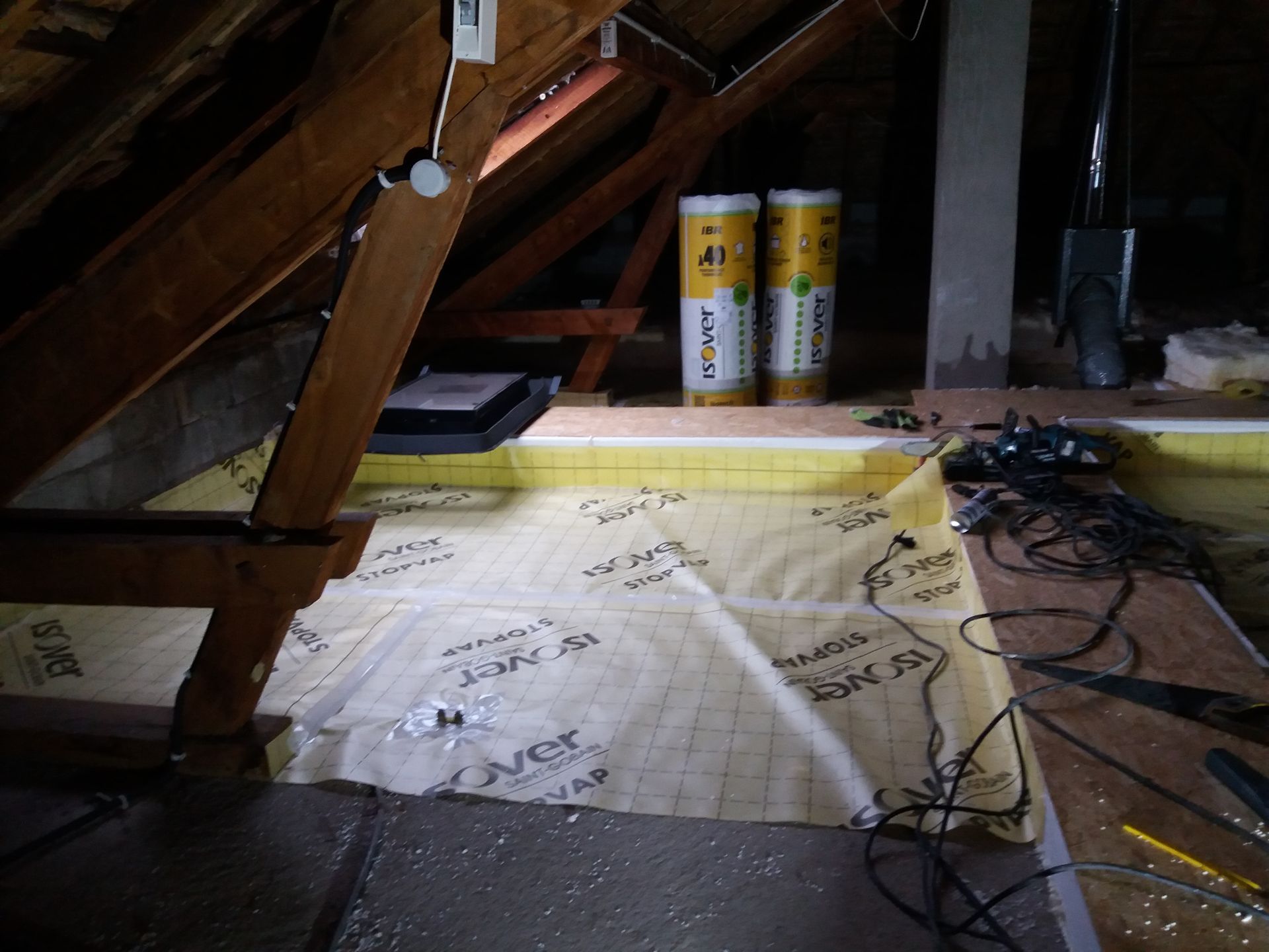 Préparation pour isolation des combles 