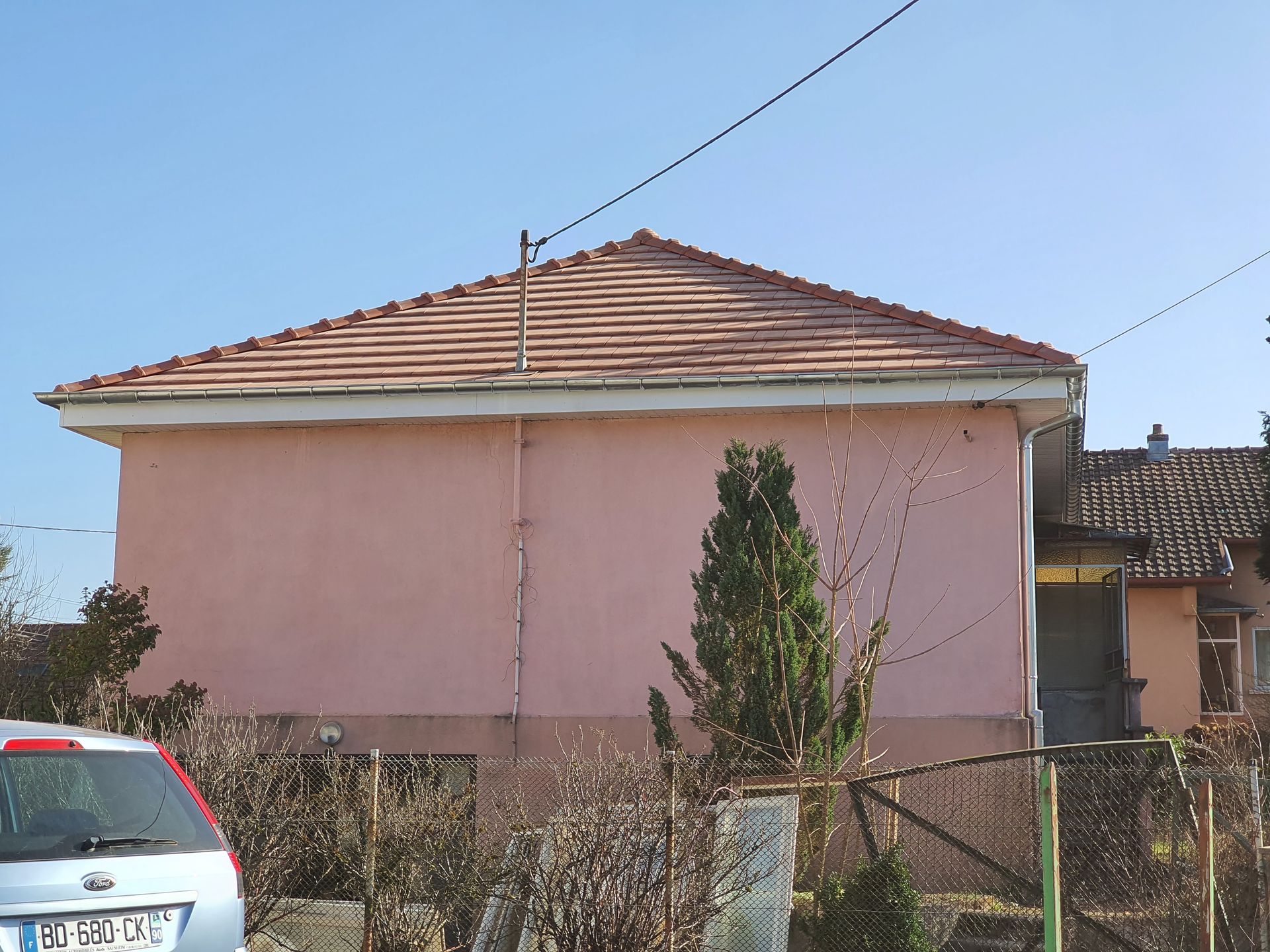 Gouttière neuve angle 1