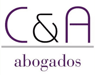 El logotipo de C & A Abogados es morado y negro.