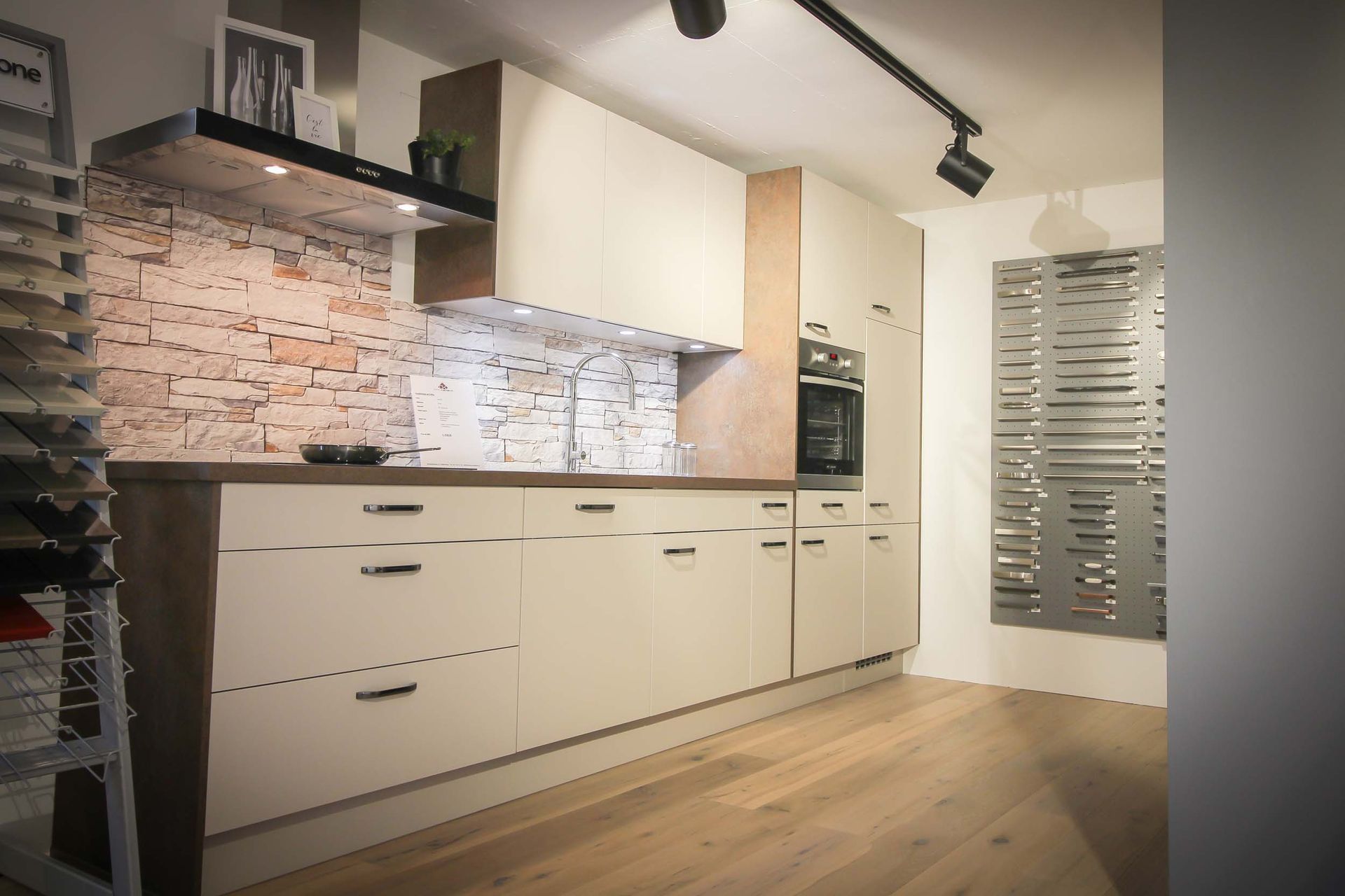 Preiswerte Küchen - SM Küchen Design AG - Illnau