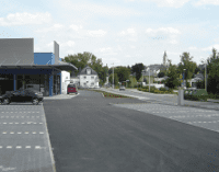 Parkfläche des Edeka-Marktes in Schleiz im Rahmen des Pflasterbau-Projekts