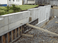 Bau einer Stützmauer