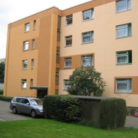 Mehrfamielenhaus Neu Anstrich