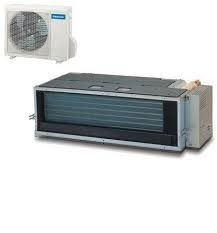 Una imagen de un acondicionador de aire sin ductos con un ventilador conectado a él.