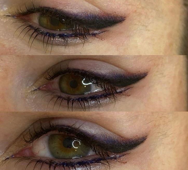 Primer plano de tres ojos marrones con delineador de ojos alado de color morado oscuro.