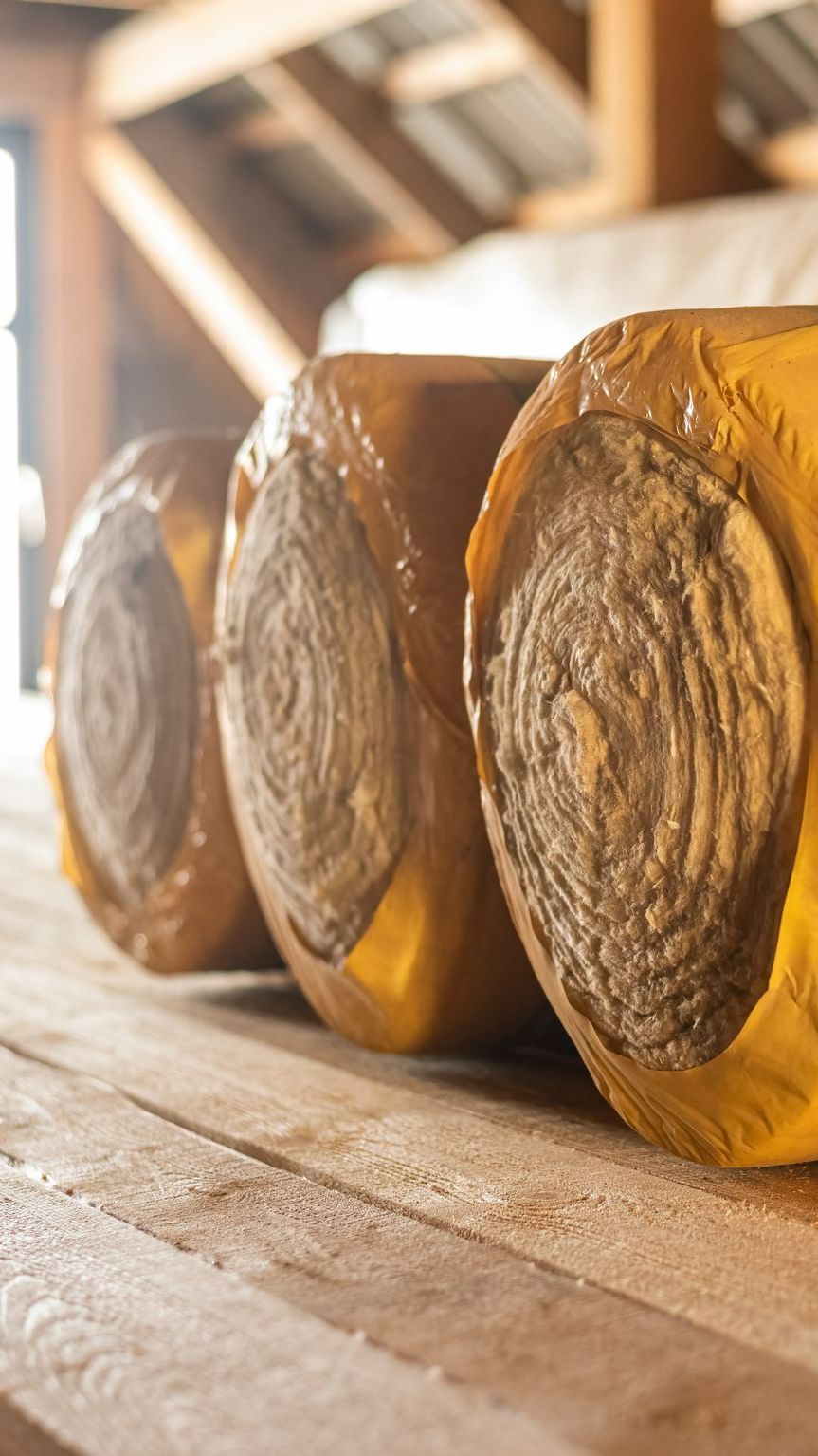 Des rouleaux d'isolant