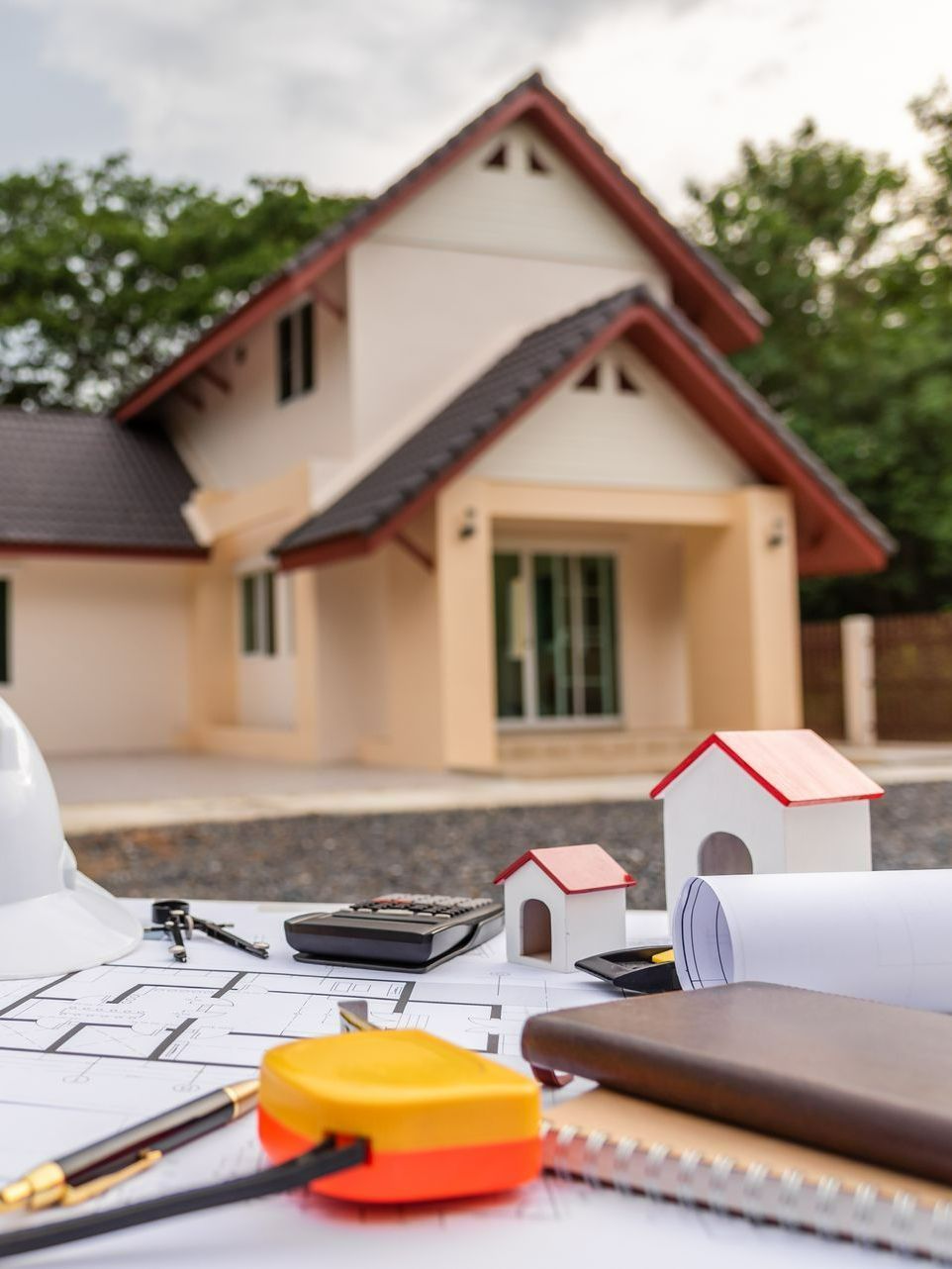 Plan avec petite maquette de maison