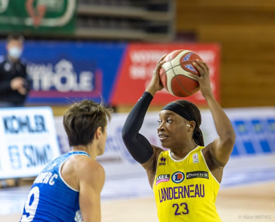 Besketeuses face à face