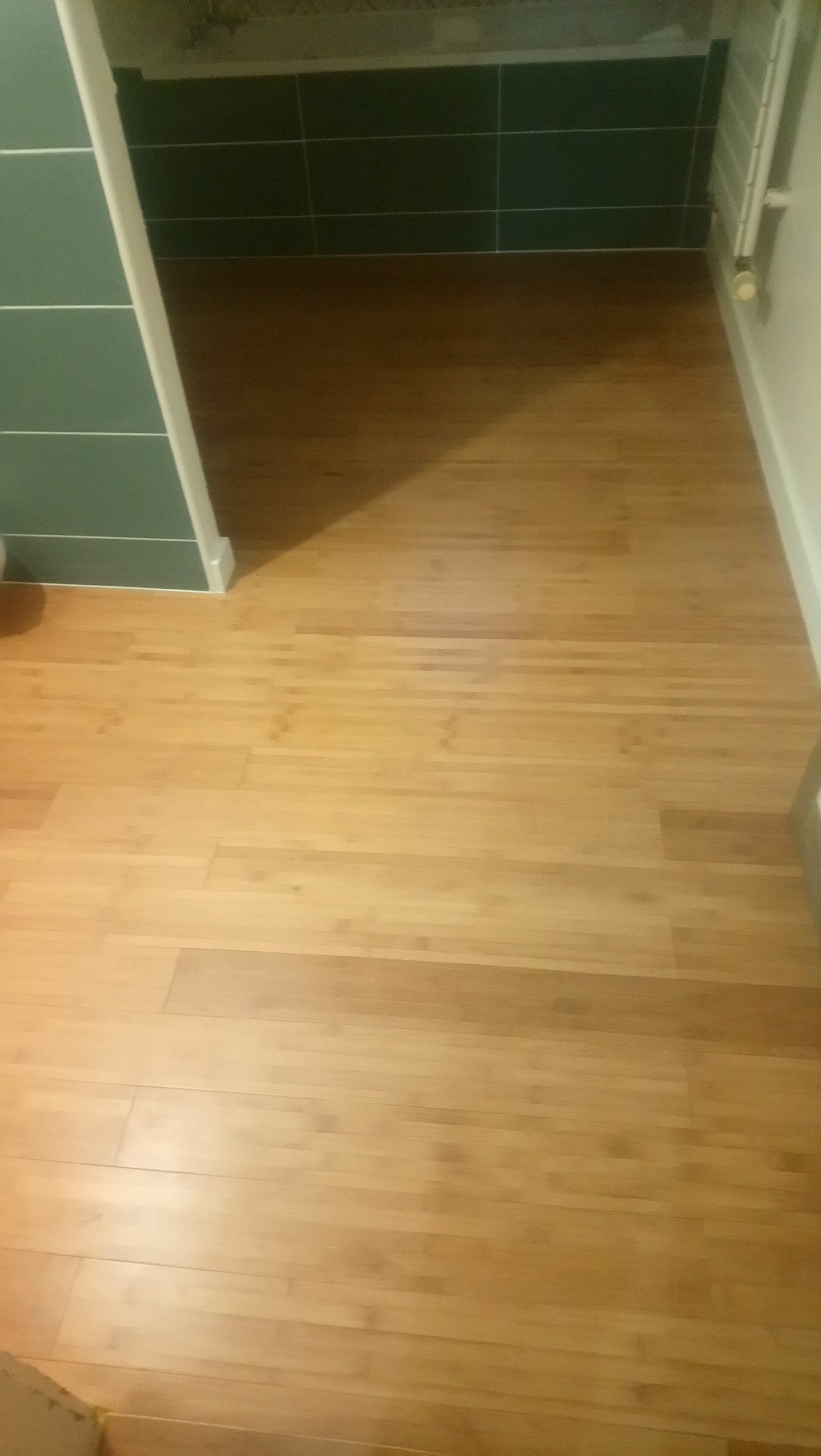 Pose de carrelage imitation parquet