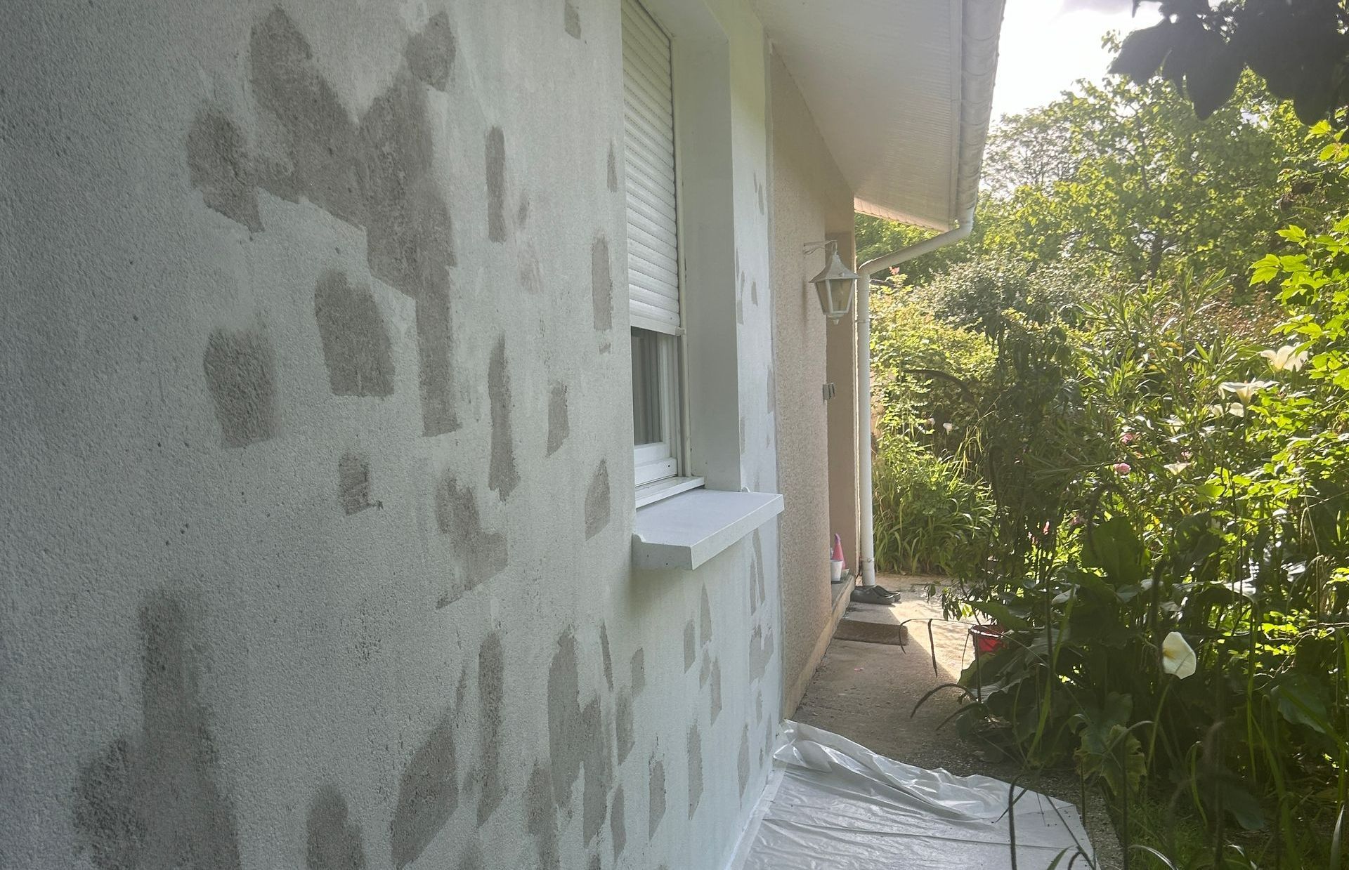 Enduit de façade pour boucher les trous