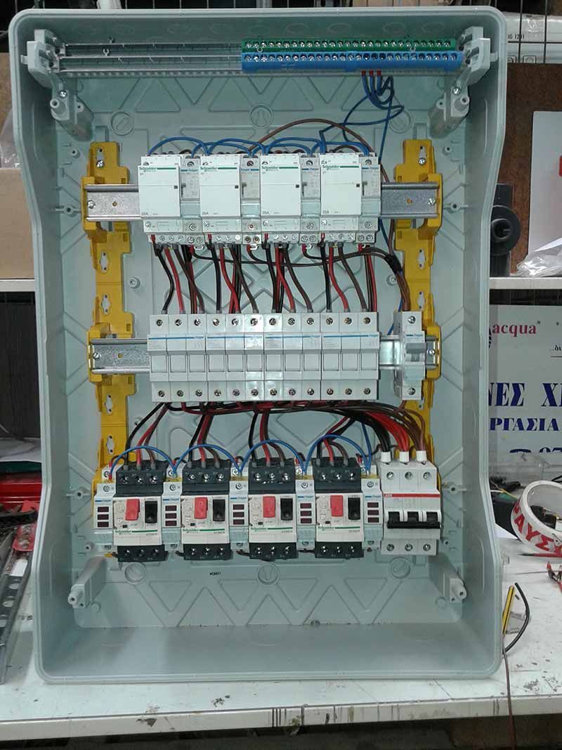 Ηλεκτρολόγος Ανδρώνης Δημήτρης