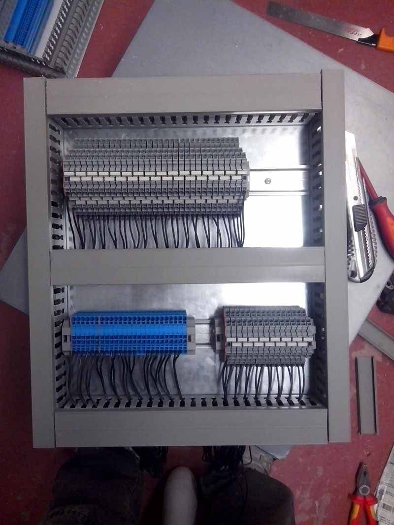 Ηλεκτρολόγος Ανδρώνης Δημήτρης