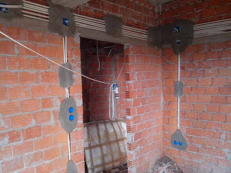 Ηλεκτρολόγος Ανδρώνης Δημήτρης