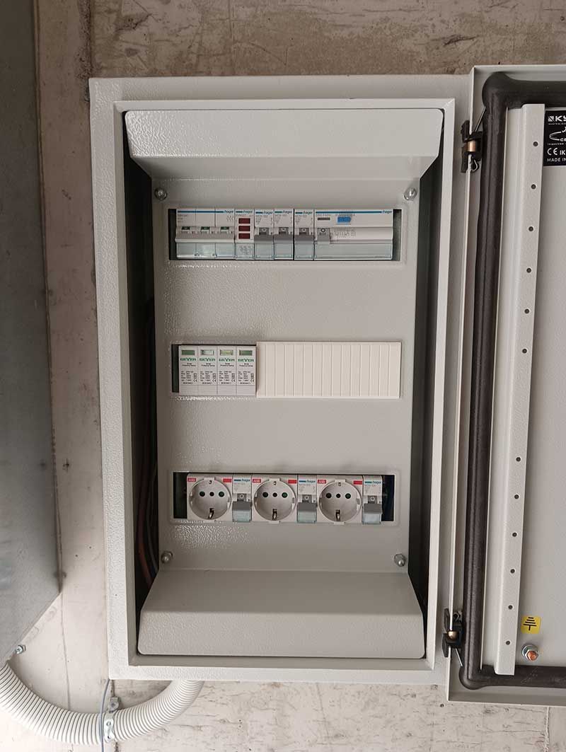 Ηλεκτρολόγος Ανδρώνης Δημήτρης