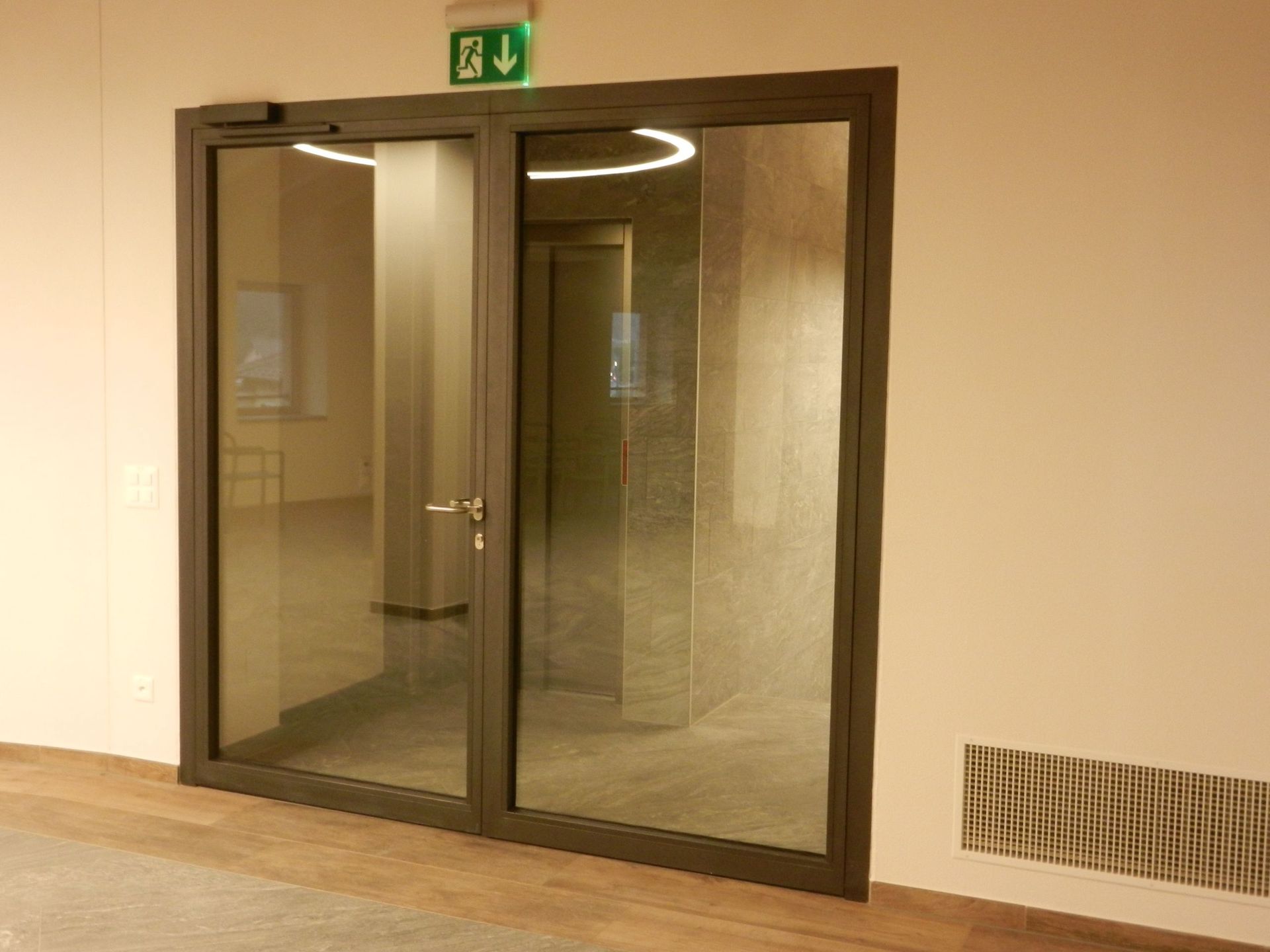 tagliafuoco - Arnaboldi e Delfante Sagl - costruzioni metalliche - porte e serramenti - Davesco Soragno - Lugano - Ticino