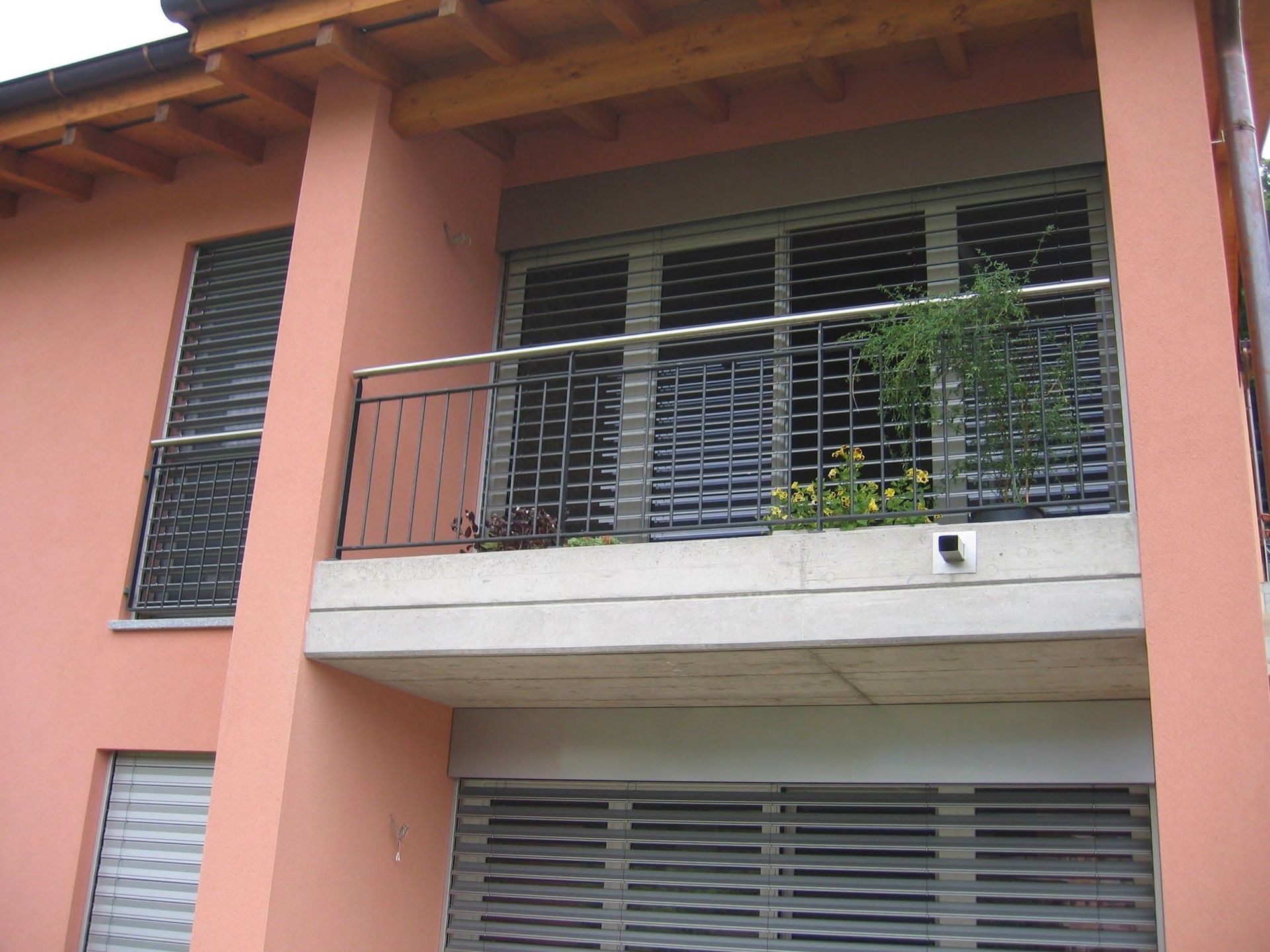 terrazzo metallo - Arnaboldi e Delfante Sagl - costruzioni metalliche - porte e serramenti - Davesco Soragno - Lugano - Ticino